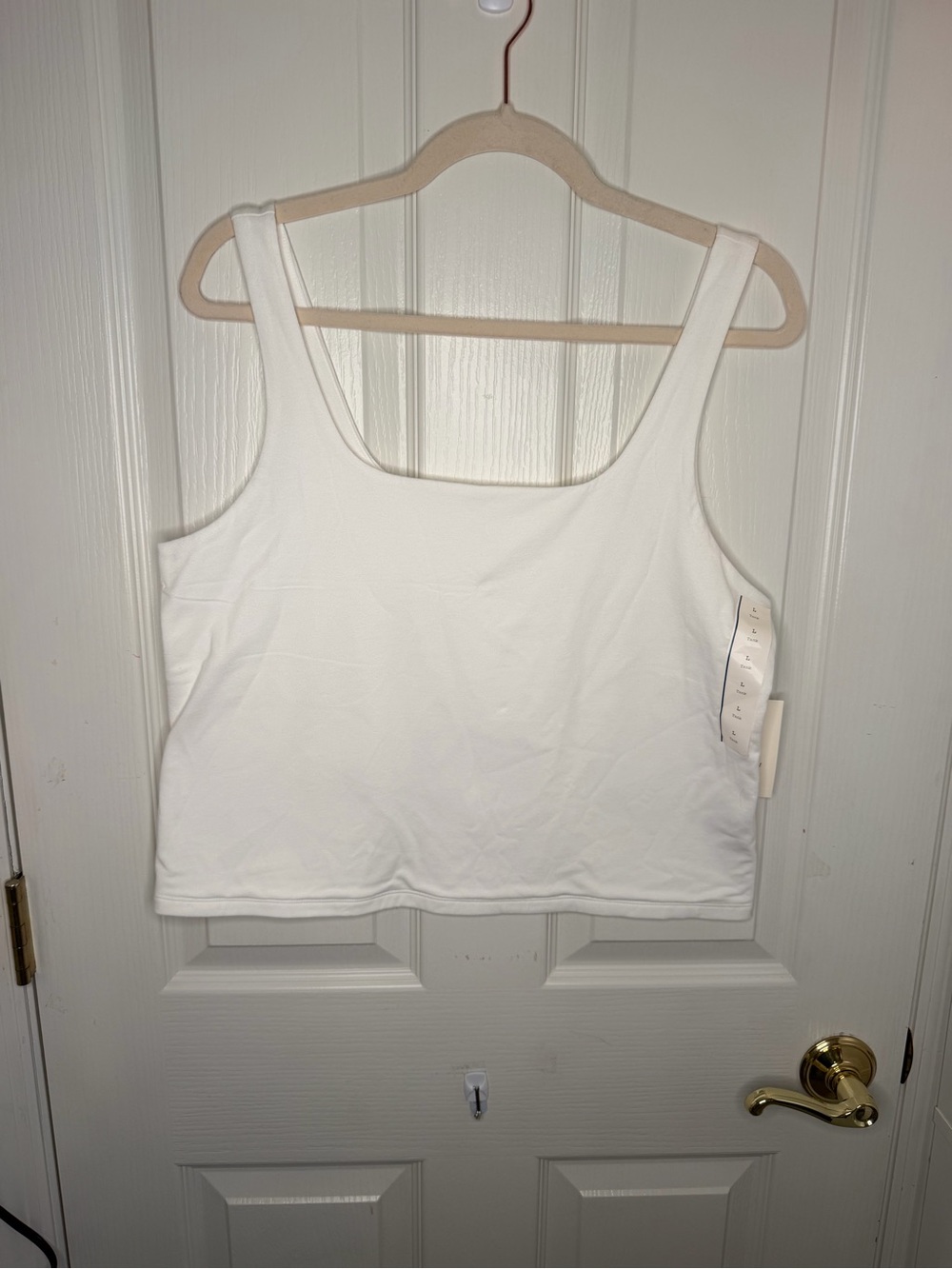 a new day White Scoop Neck Cropped Tank